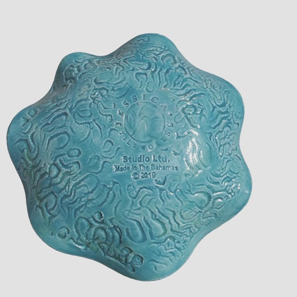 Pottery handmade sea turtle 8 inch ruffled edge beachy jewelry trinket dish - Picture 4 of 4